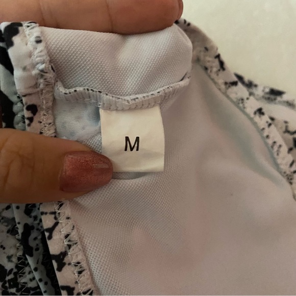 ROMWE Women’s Snakeskin Print Bandeau Bikini Swimsuit Set - black white, size M - Picture 6 of 7